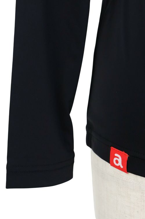 アルチビオのハイネックシャツ