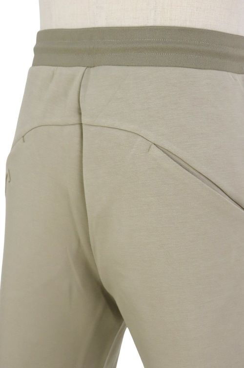 ロサーセンのハーフパンツ