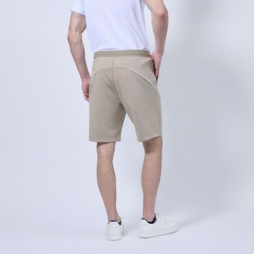 ロサーセンのハーフパンツ