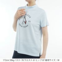 トミーヒルフィガーのハイネックシャツ