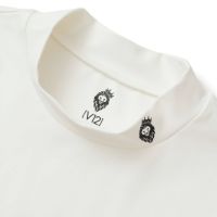ヴィトゥエルブゴルフのハイネックシャツ