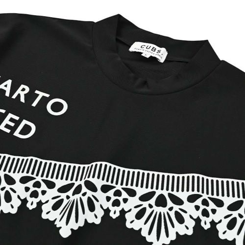 クアルトユナイテッドのハイネックシャツ