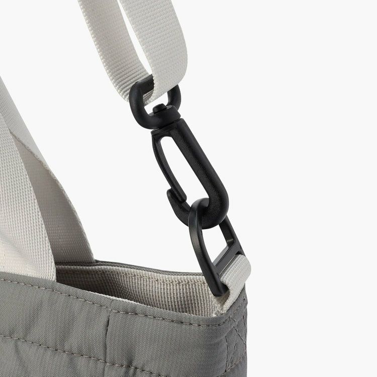 ブリーフィングゴルフのカートバッグ