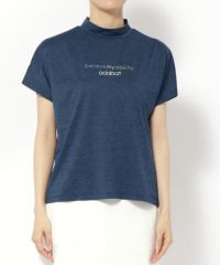 アダバットのハイネックシャツ