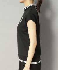 アダバットのハイネックシャツ