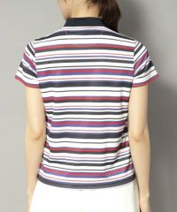 アダバットのハイネックシャツ