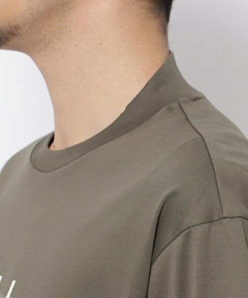 アダバットのＴシャツ