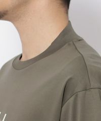 アダバットのＴシャツ