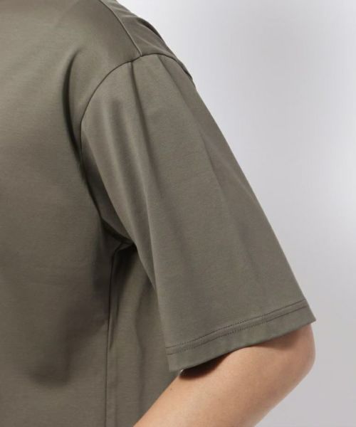 アダバットのＴシャツ