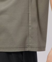 アダバットのＴシャツ