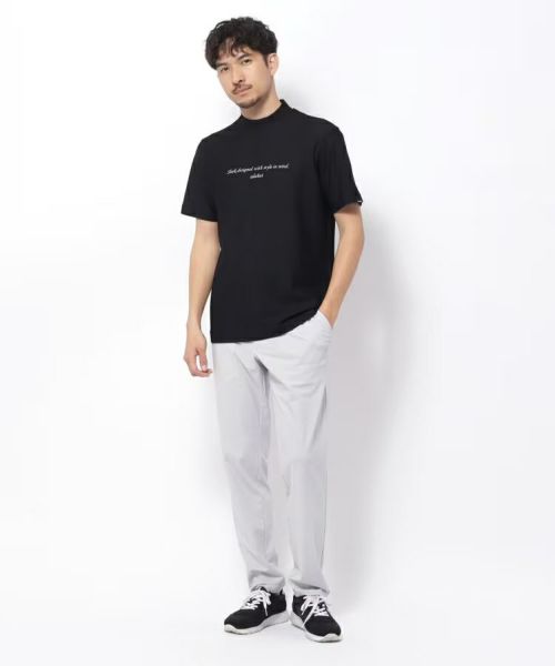 アダバットのハイネックシャツ