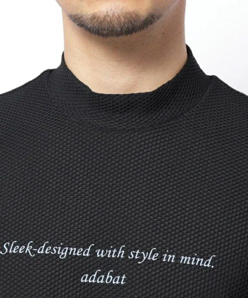 アダバットのハイネックシャツ