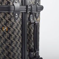 レザレクションのキャリーケース