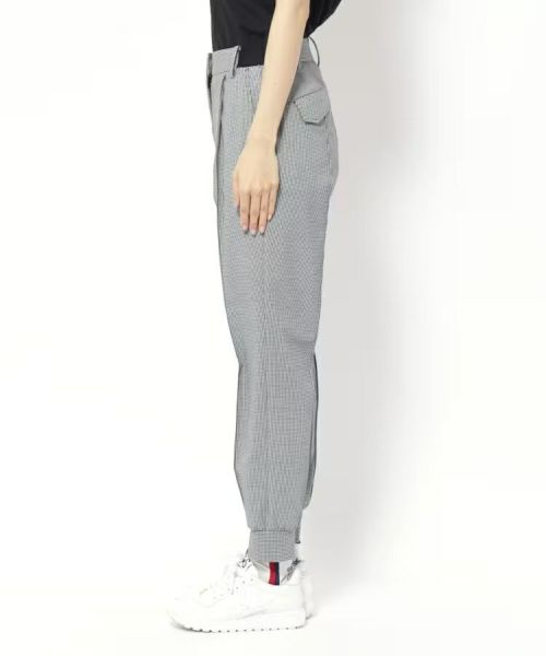 アダバットのパンツ