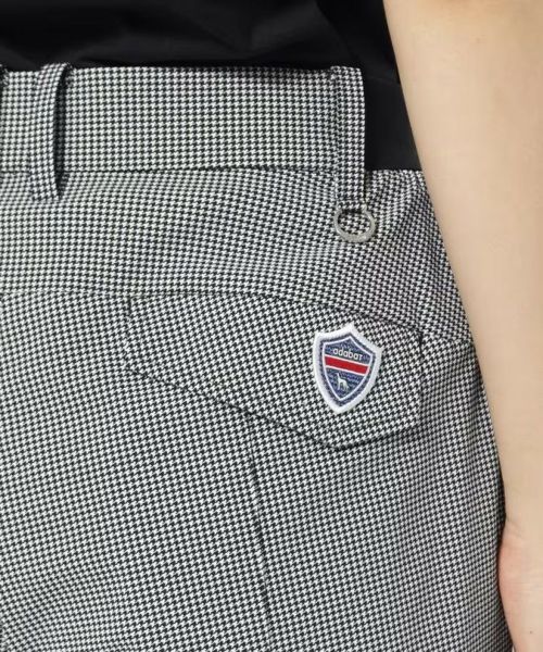 アダバットのパンツ