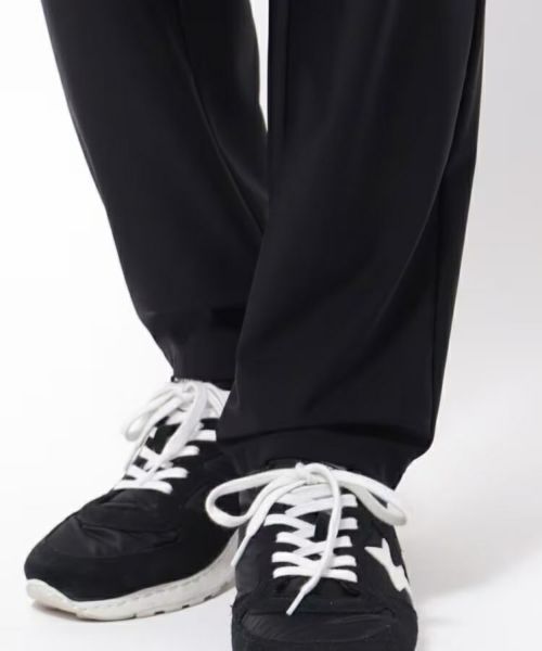 アダバットのパンツ