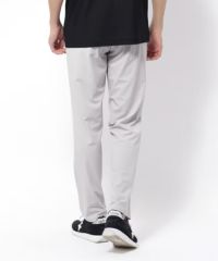 アダバットのパンツ