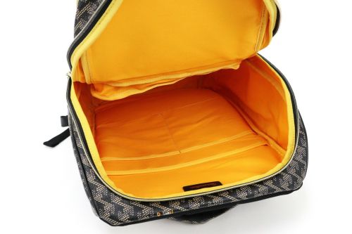 レザレクションのリュック
