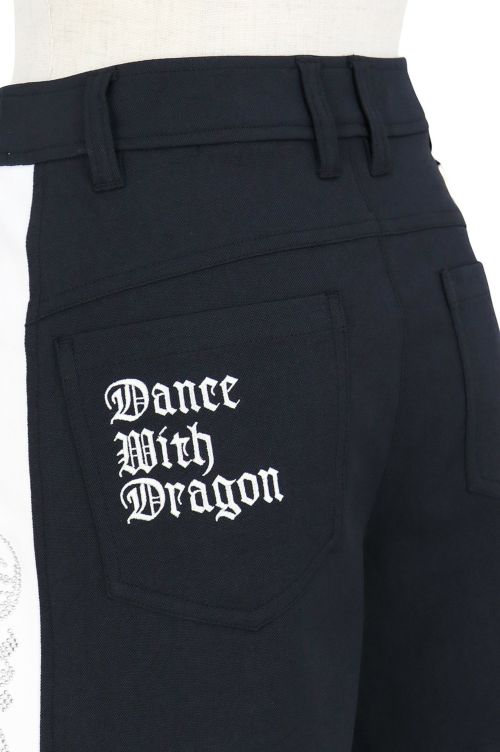 ダンスウィズドラゴンのショートパンツ