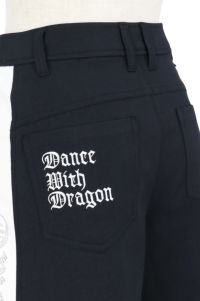 ダンスウィズドラゴンのショートパンツ