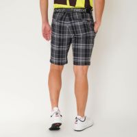 ヴィトゥエルブのショートパンツ