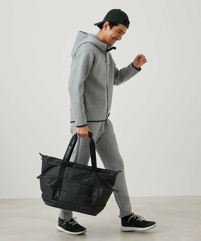 ジュンアンドロペのパーカー