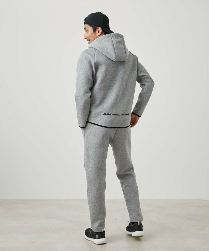 ジュンアンドロペのパーカー