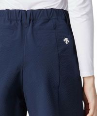 デサントゴルフのショートパンツ
