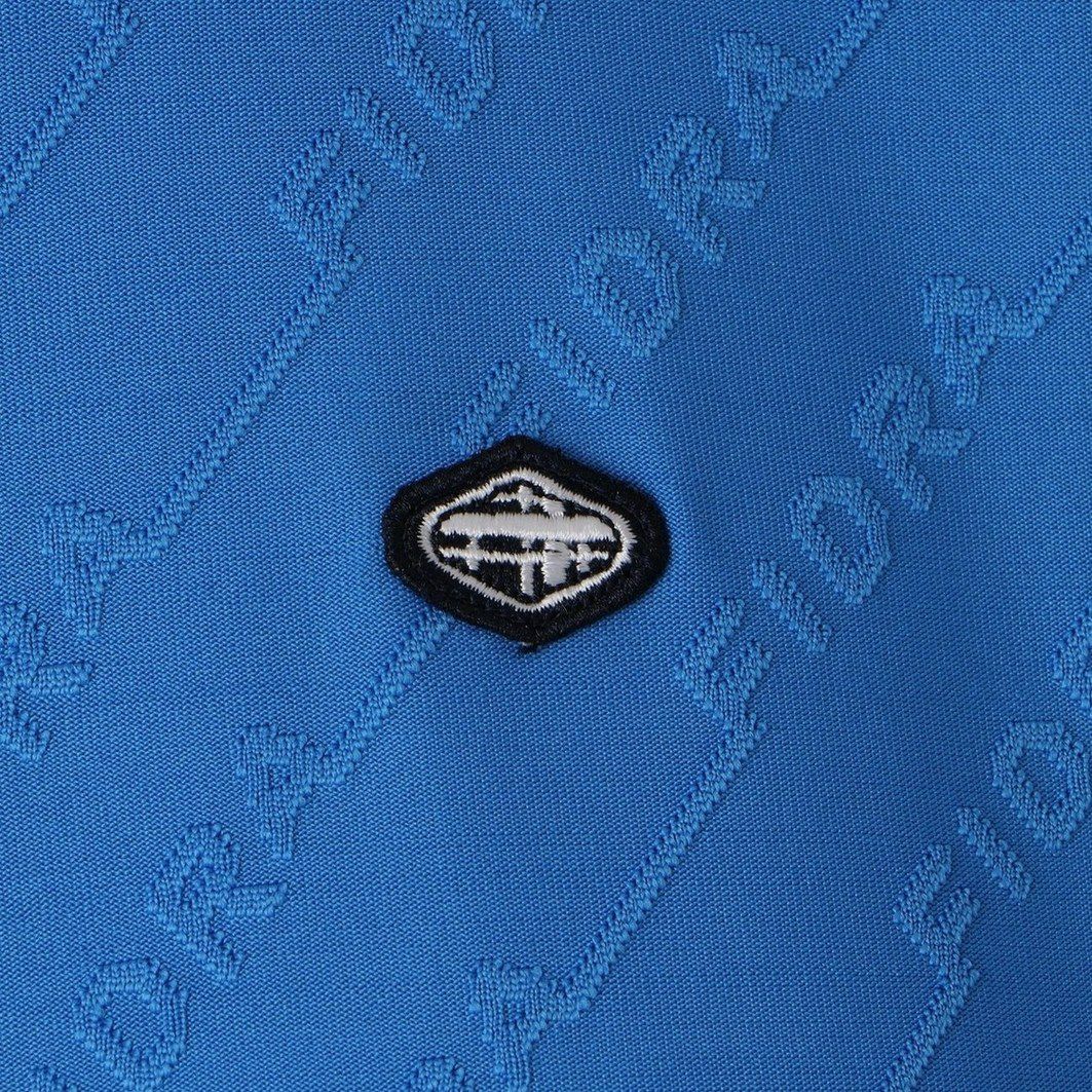 フィドラのハイネックシャツ