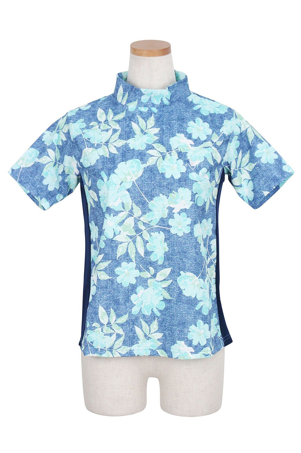 クランクのハイネックシャツ