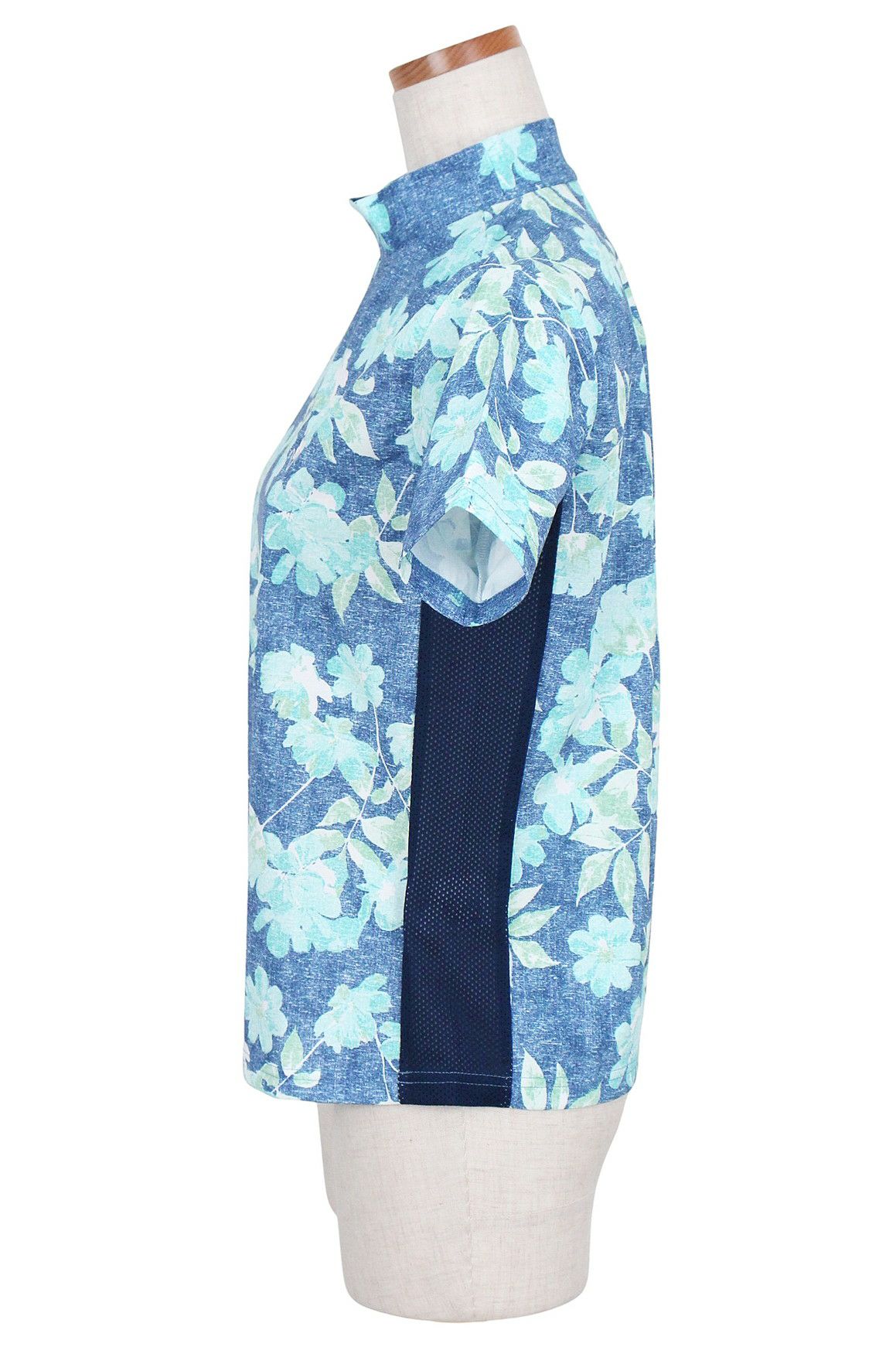 クランクのハイネックシャツ