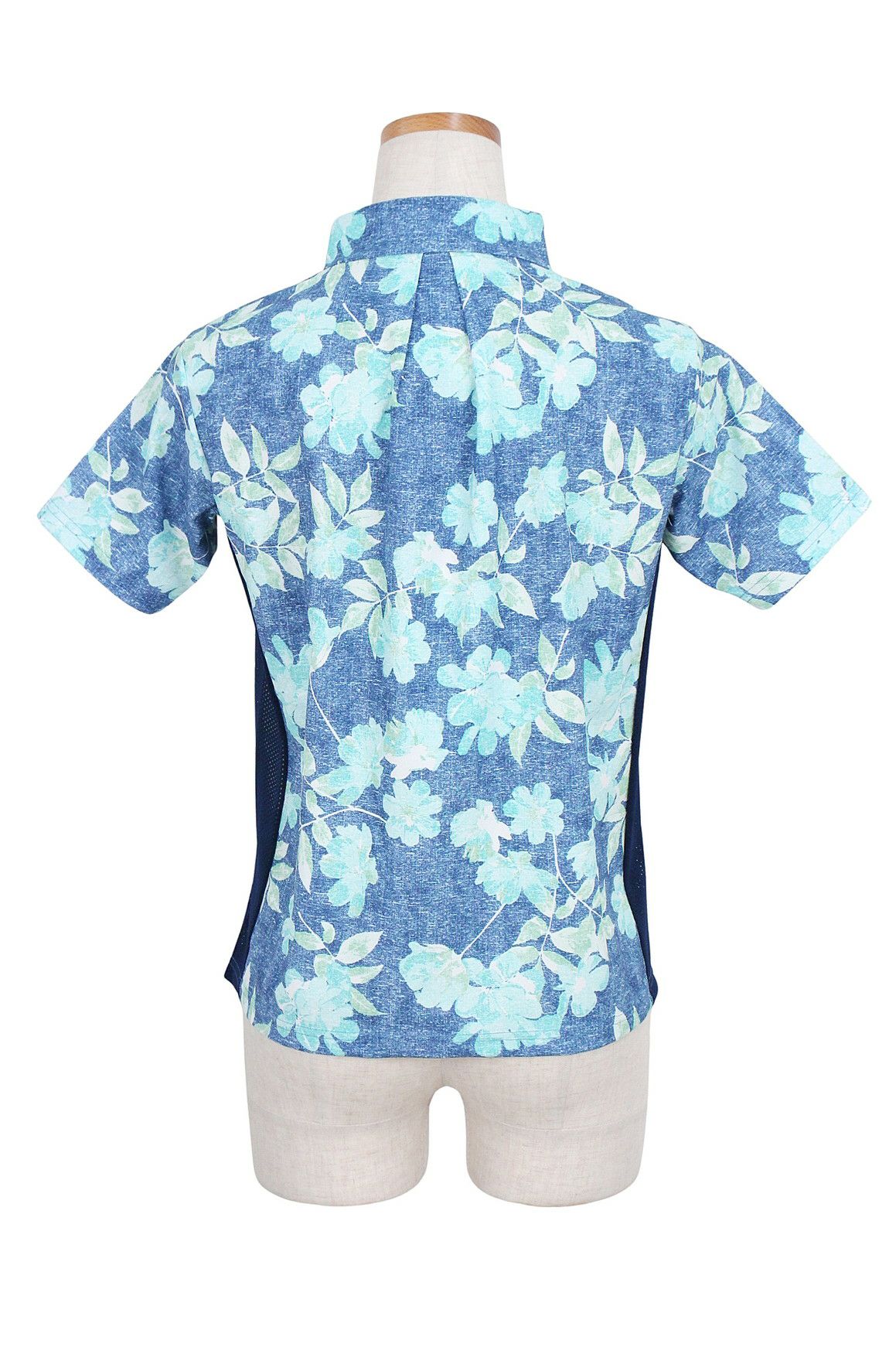 クランクのハイネックシャツ