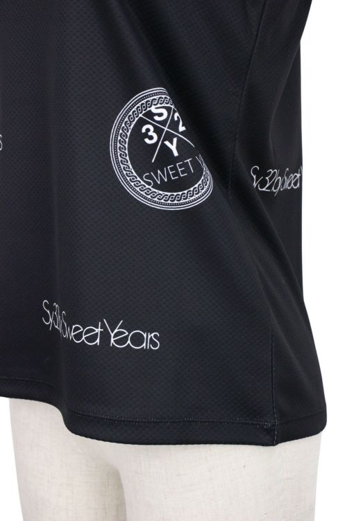 SY32のハイネックシャツ