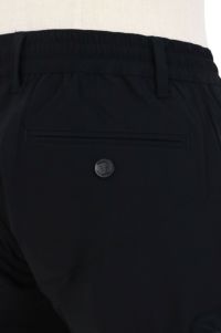 エスワイサーティトゥのショートパンツ