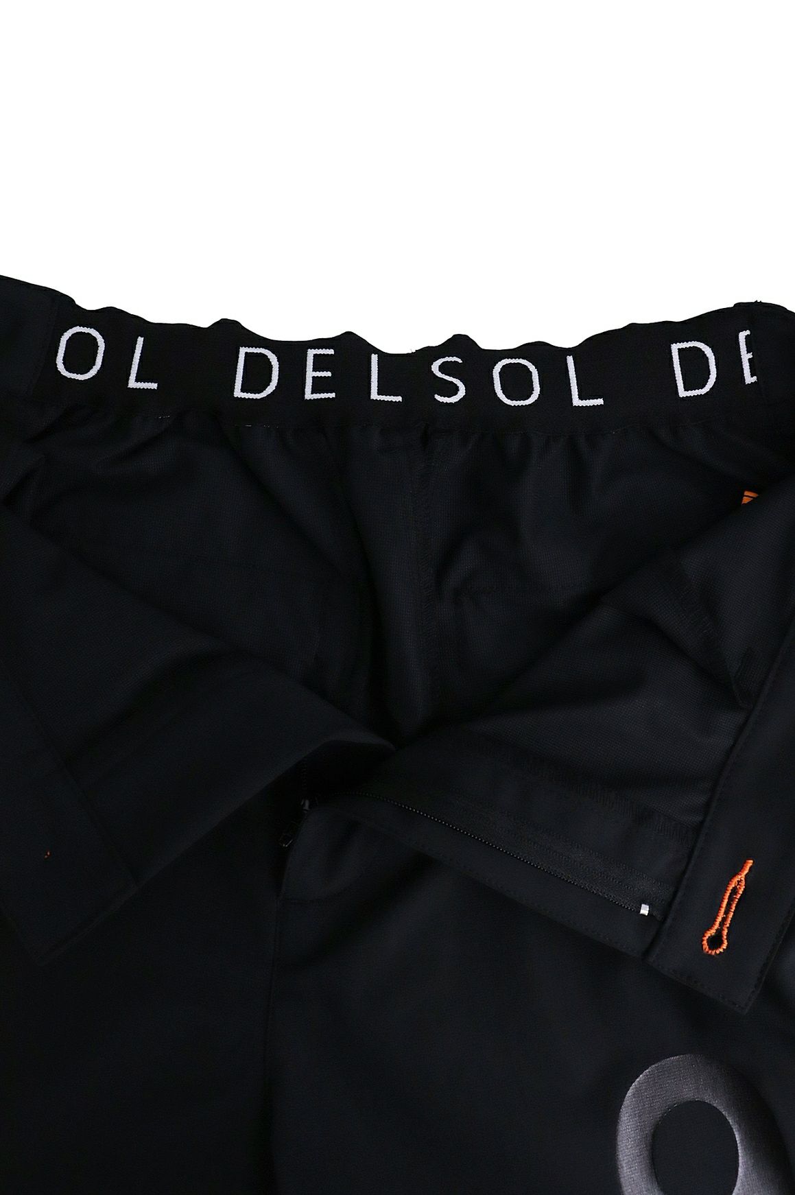 デルソルゴルフのパンツ