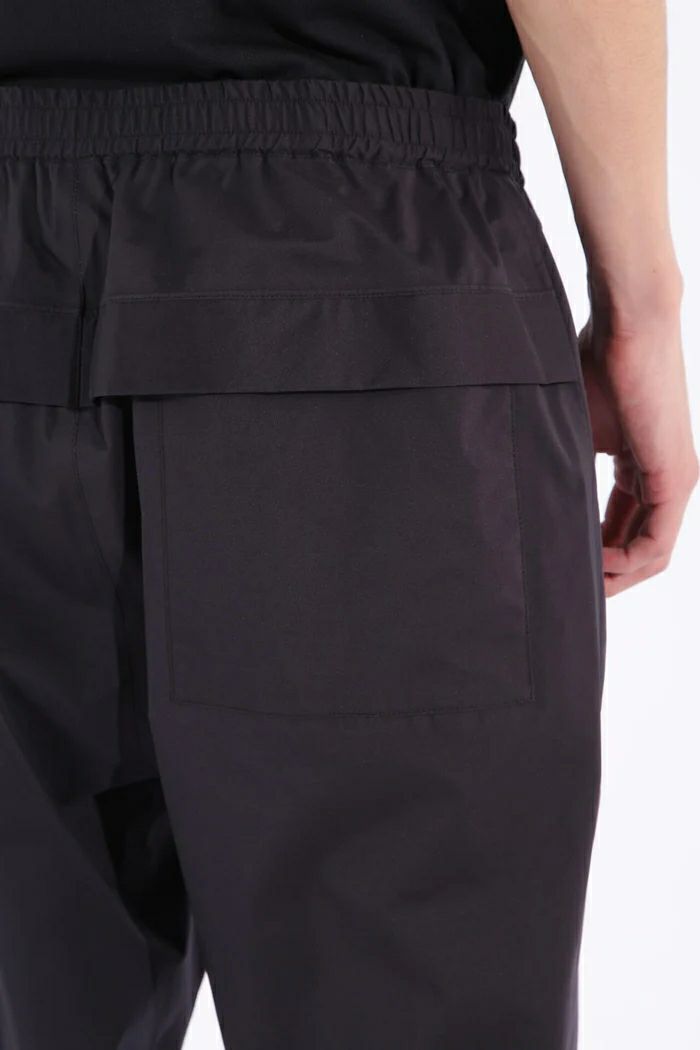 ニューバランスゴルフのレインブルゾン＆レインパンツ