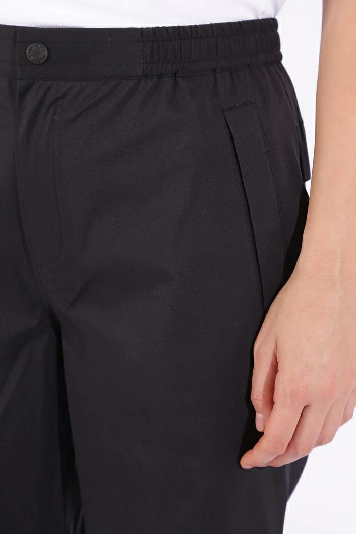 ニューバランスゴルフのレインブルゾン＆レインパンツ