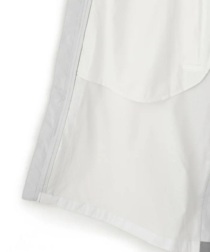 ニューバランスゴルフのレインワンピース