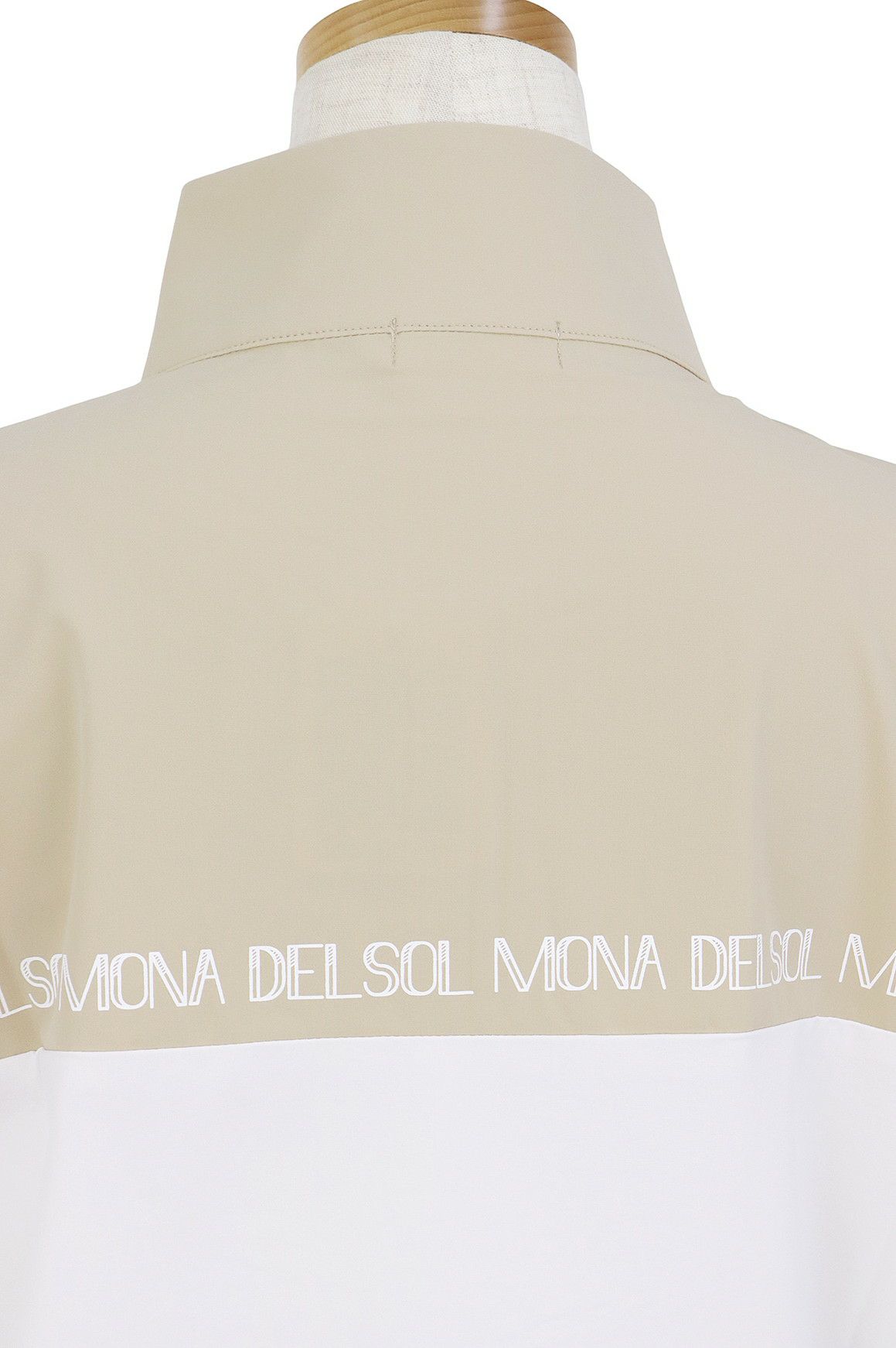 モナデルソルのポロシャツ