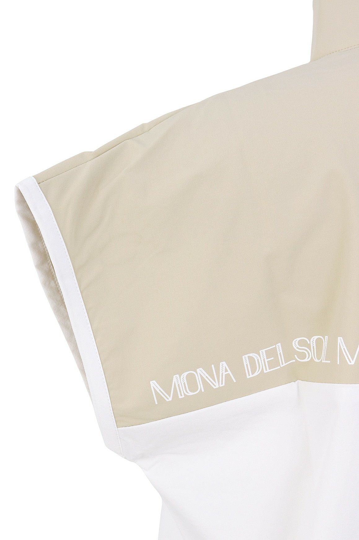 モナデルソルのポロシャツ