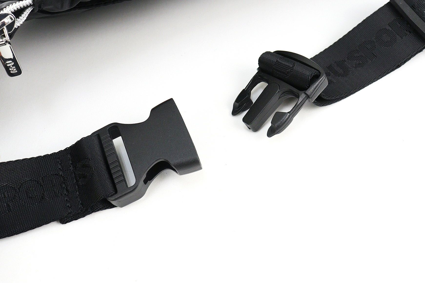 MUスポーツのウエストポーチ