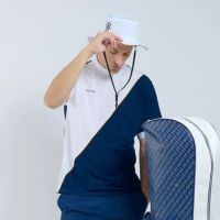 レザレクションのハイネックシャツ