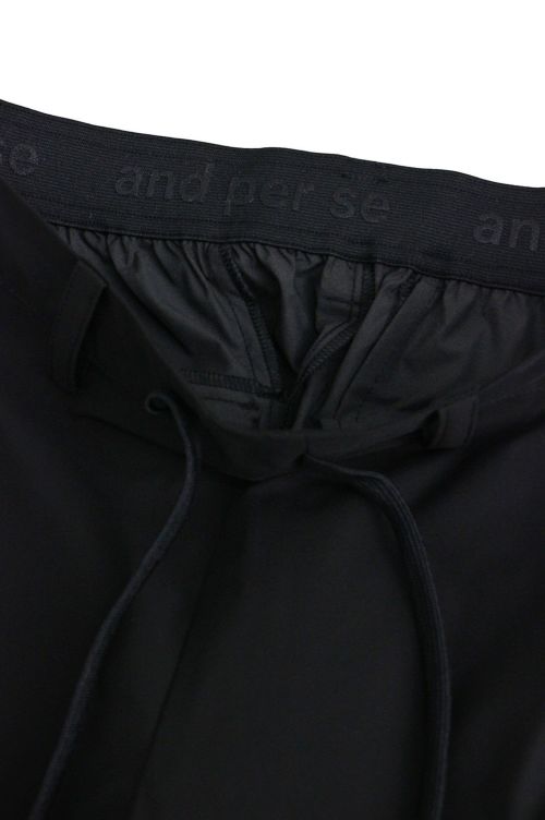 アンドゴルフのパンツ