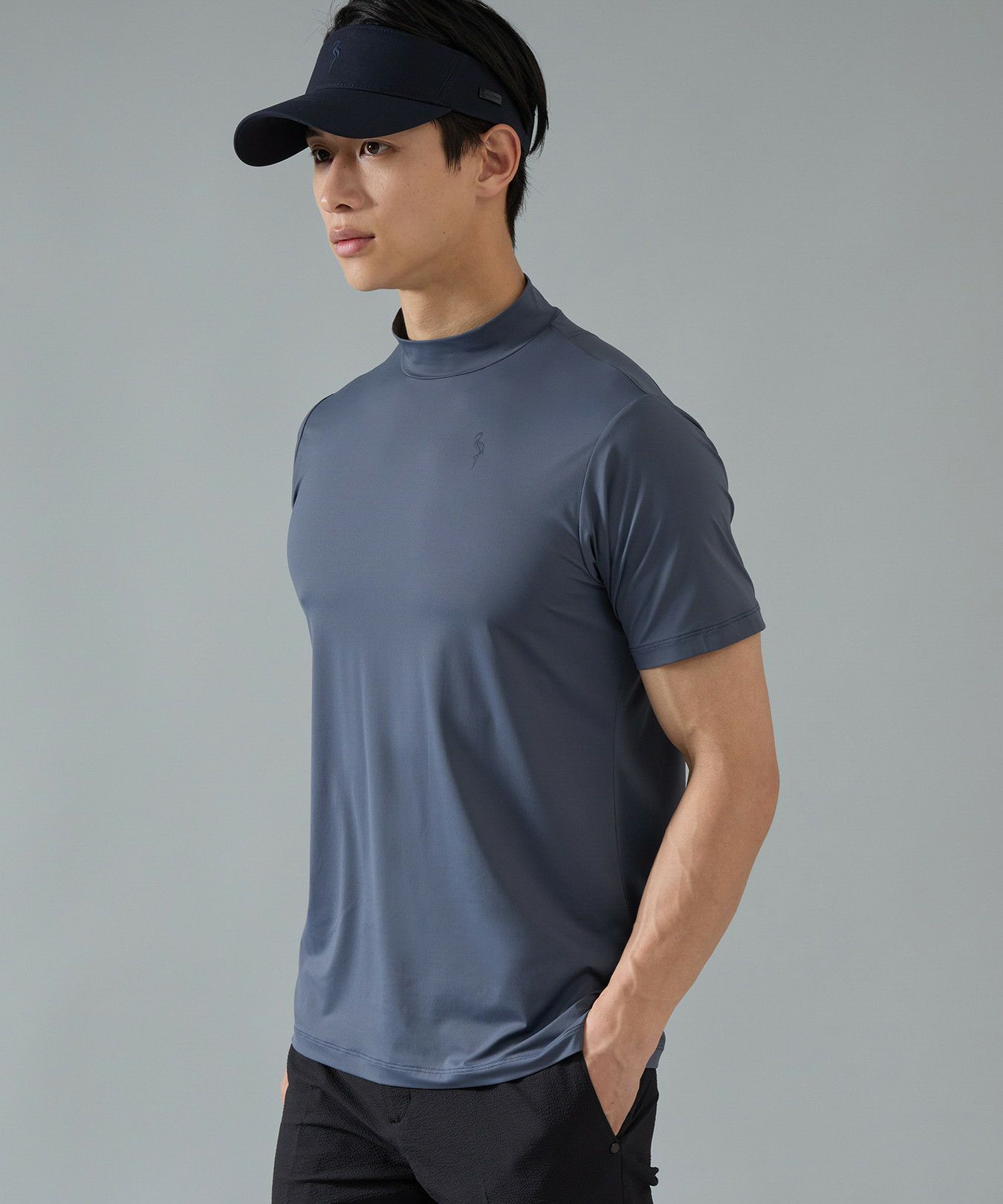 ジュン＆ロペのハイネックシャツ