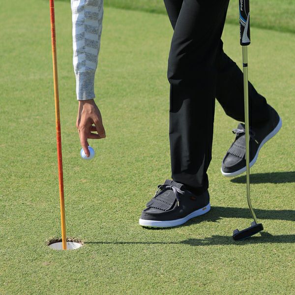 フープレイのシューズ