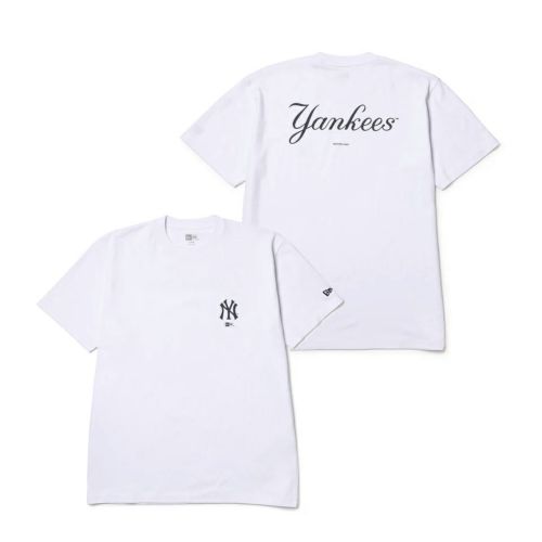 ニューエラのTシャツ