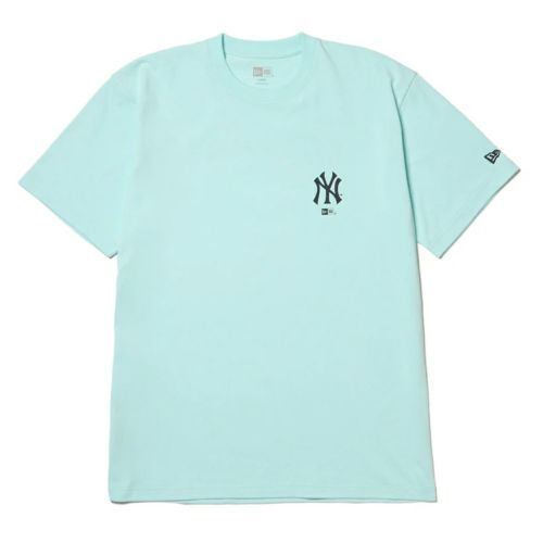 ニューエラのTシャツ