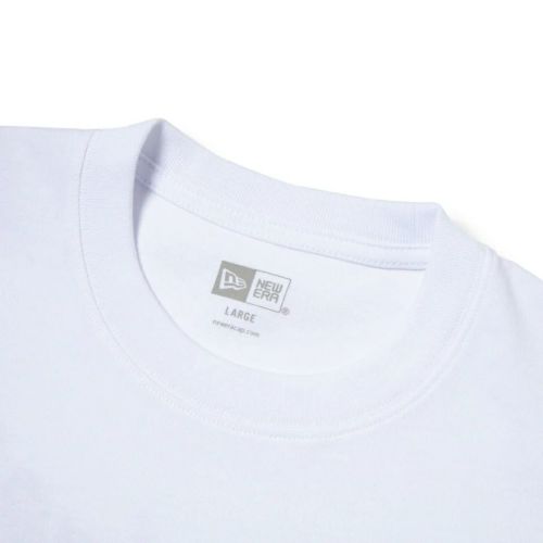 ニューエラのTシャツ
