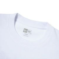 ニューエラのTシャツ