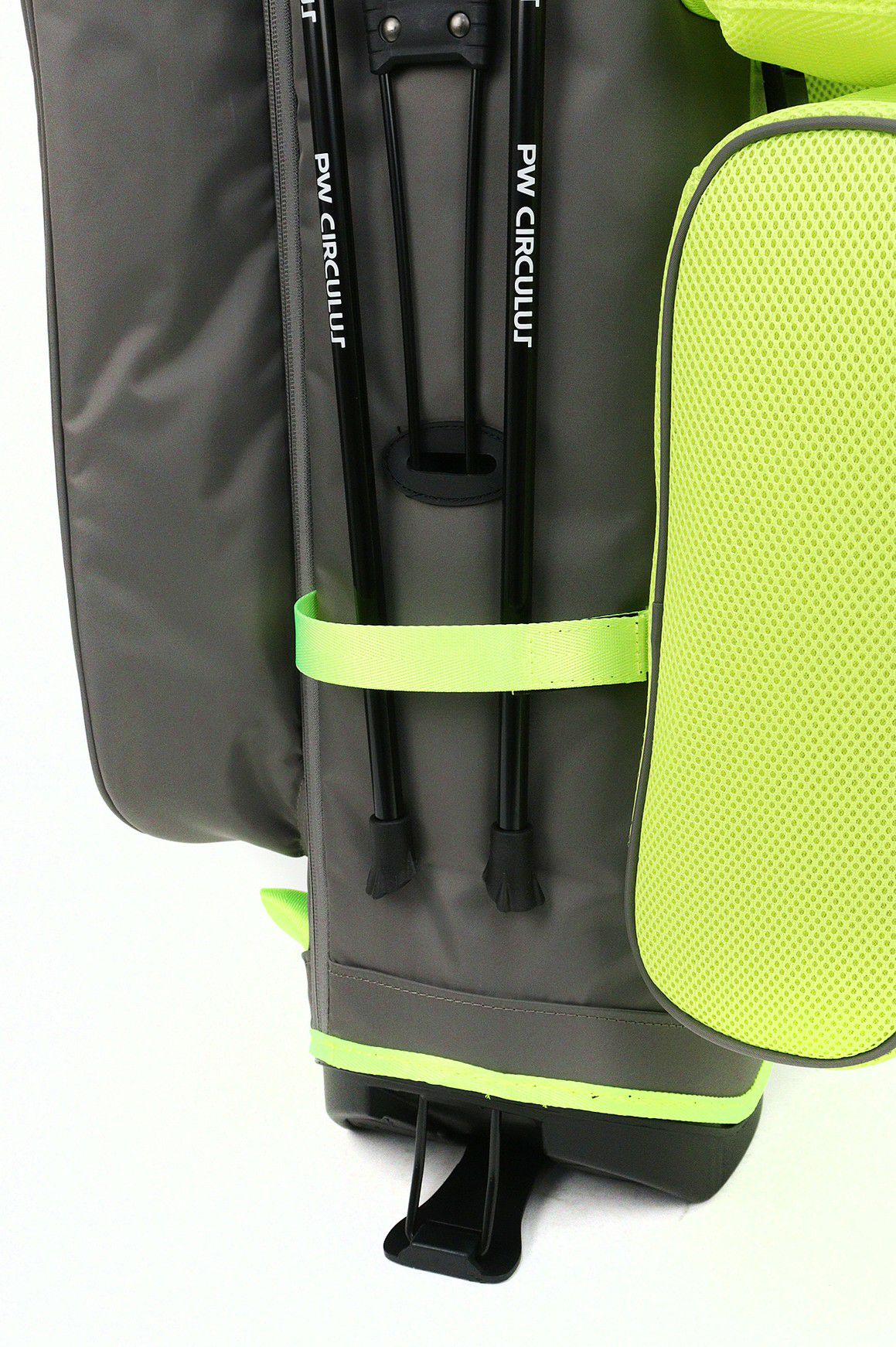 ピーダブリュサーキュラスのキャディバッグ